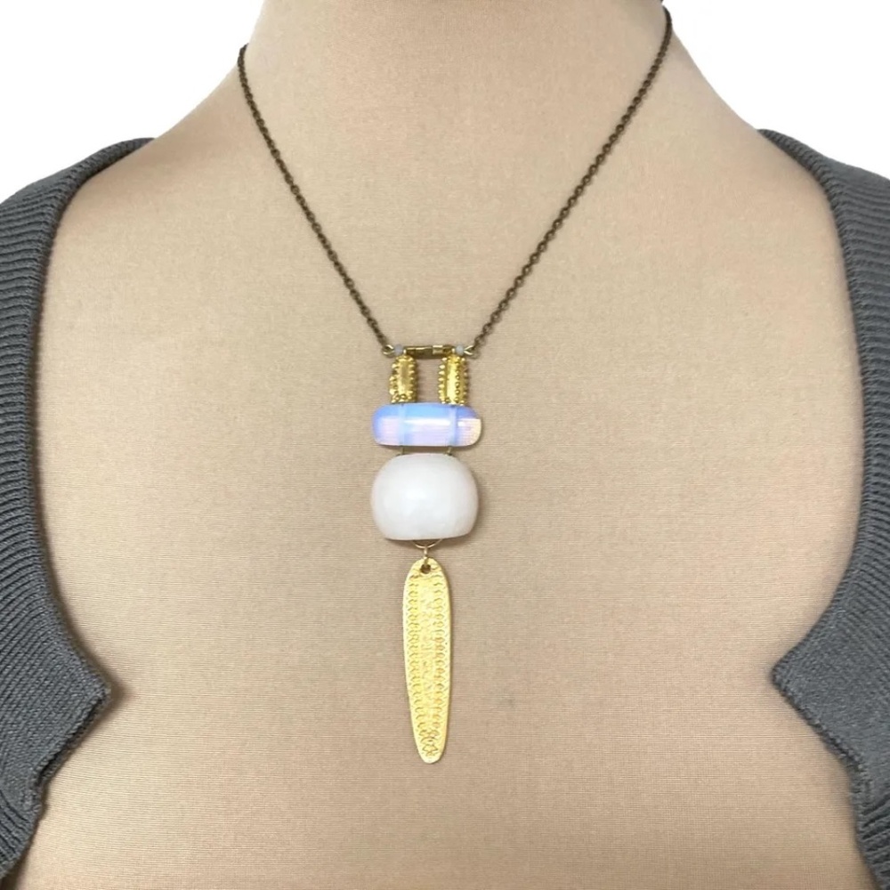 necklace MIMI SCHOLER mixed materials pendant gold resin moonstone 21" chain